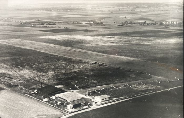 Exposition "Histoire de l'aérodrome de Chavenay-Villepreux"