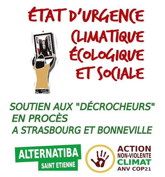 Rassemblement devant le Palais de Justice, en soutien aux "décrocheurs" de Strasbourg...
