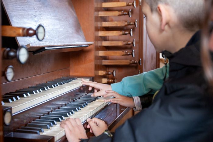 Affiche — Découvrez les coulisses de l'orgue du temple et sa sensibilité aux changements climatiques