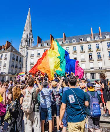 Table ronde : Les femmes LGBTQIA+, les grandes oubliées de l'histoire des prides ?