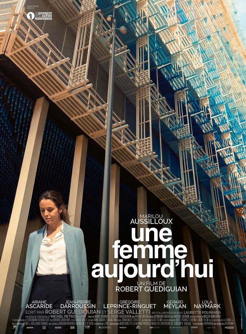 UNE FEMME AUJOURD’HUI