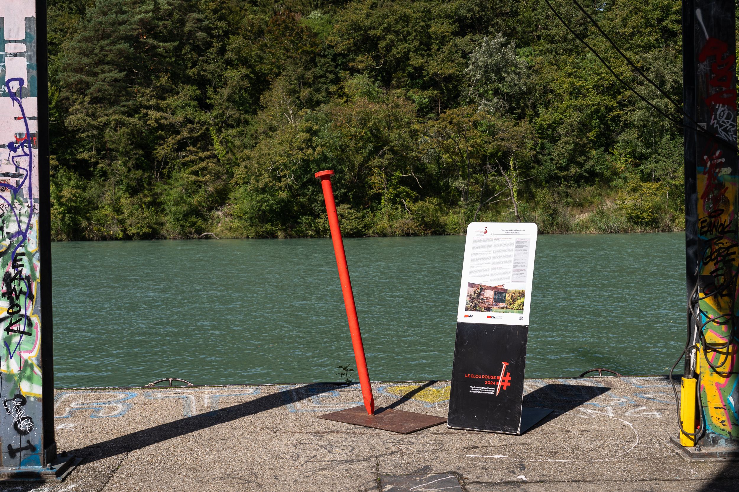 Le Clou rouge s’arrête à Peissy