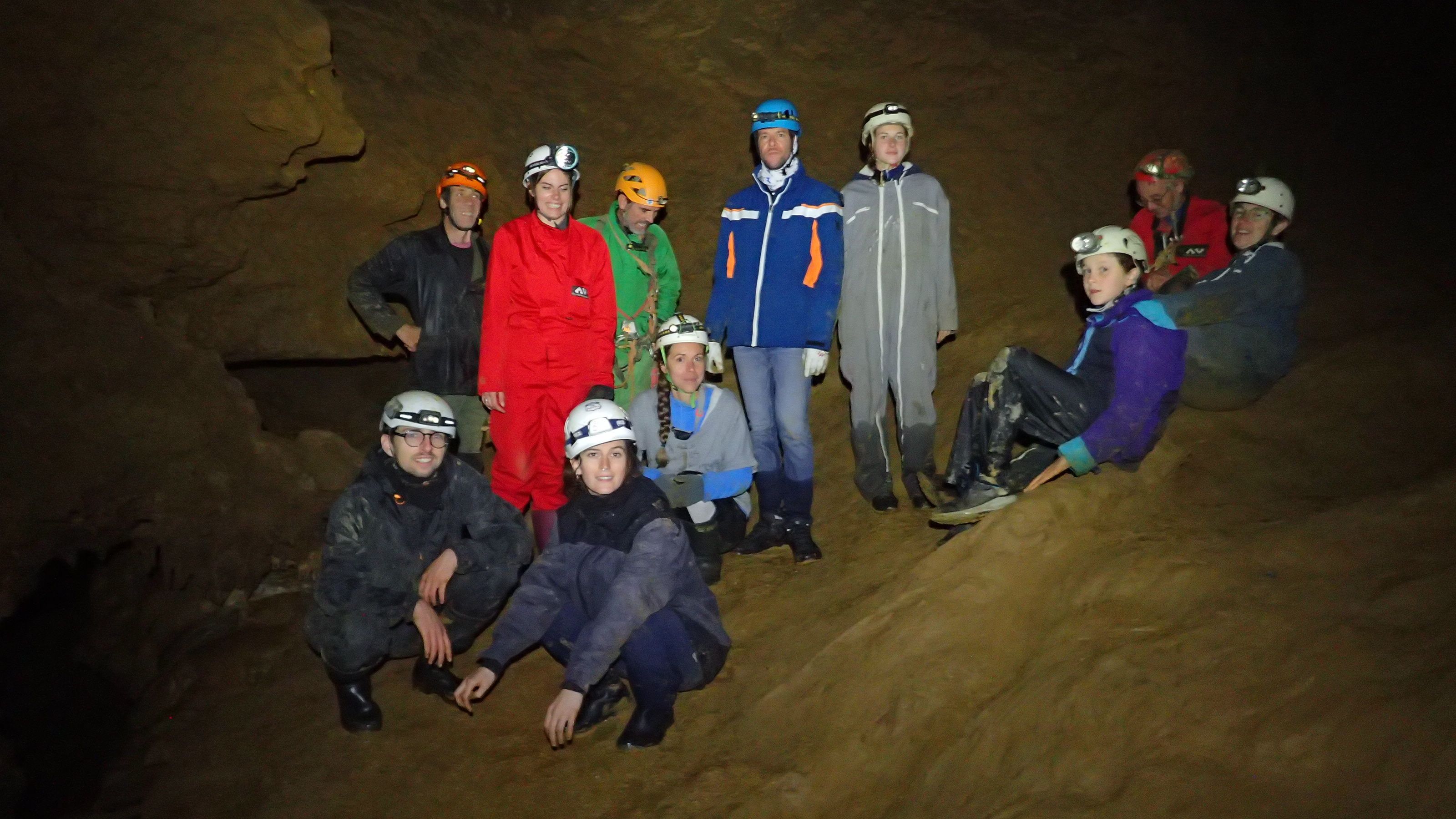 Visite de la grotte du Père Noêl