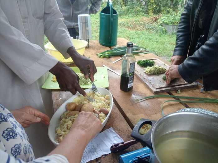 Venez cuisiner avec nous grâce aux récoltes du jardin dans les Murs à Pêches
