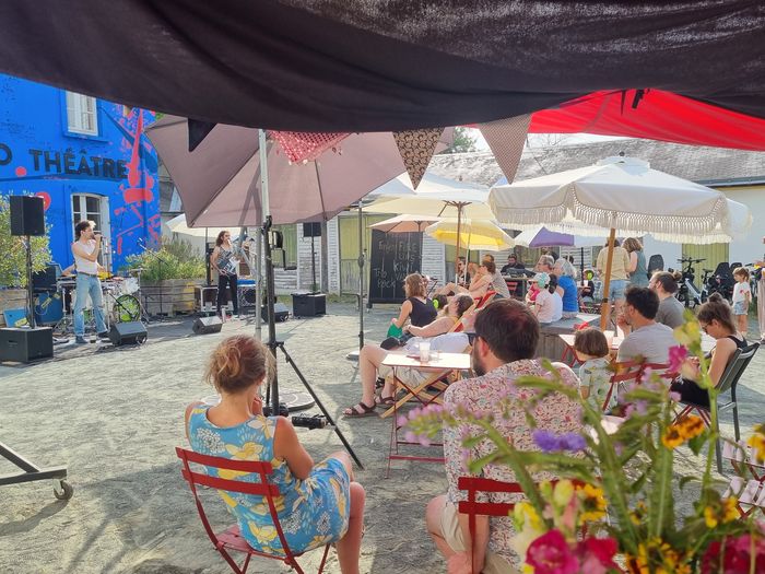 Fête avec de la musique