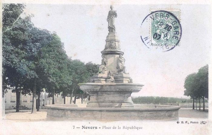 "Que d'eau, Que d'eau !"