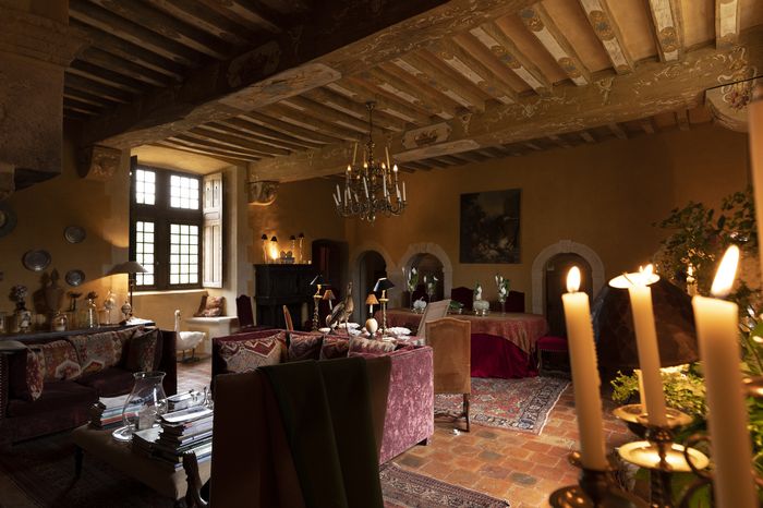 L'esprit des lieux d'hier et d'aujourd'hui. Fleuron du patrimoine vivant, le trésor caché d'une seigneurie.