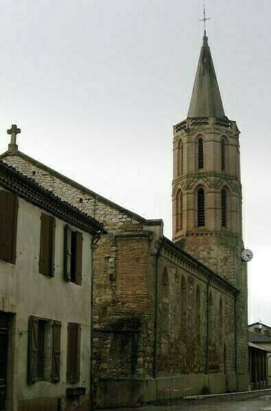 Explorez le village de Puycasquier et découvrez son histoire !