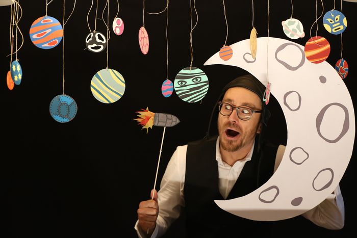Comment voyager sur la lune en suçant un bonbon