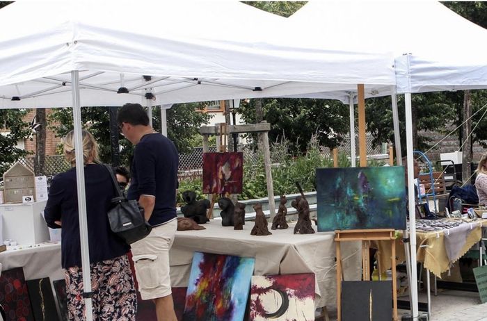 Marché d'art et des créateurs