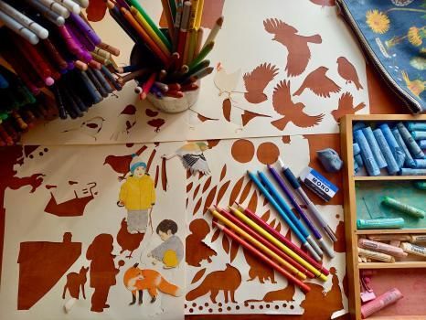 Atelier papiers multicolores (pour les enfants de 3 à 5 ans)