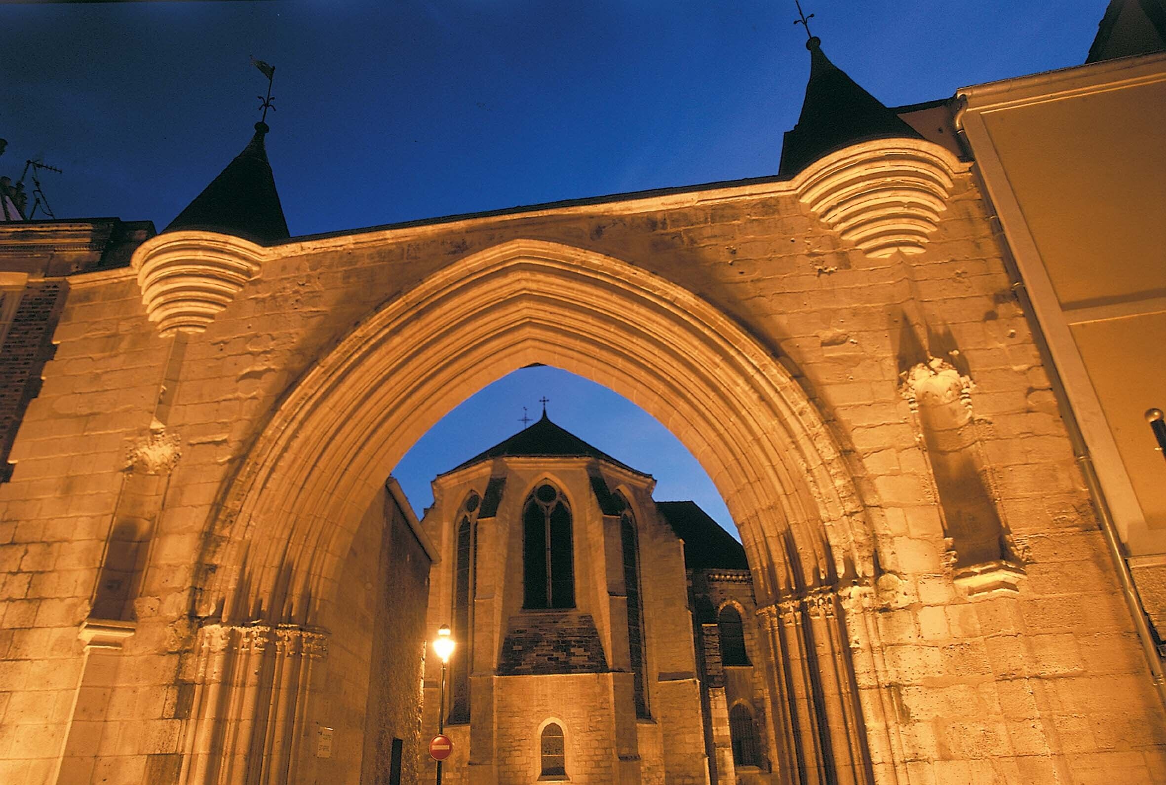 Visite guidée de la Cathédrale Saint-spire