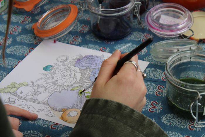 Dans le cadre de la Fête des Possibles, venez découvrir comment fabriquer vos propres encres à base de plantes !