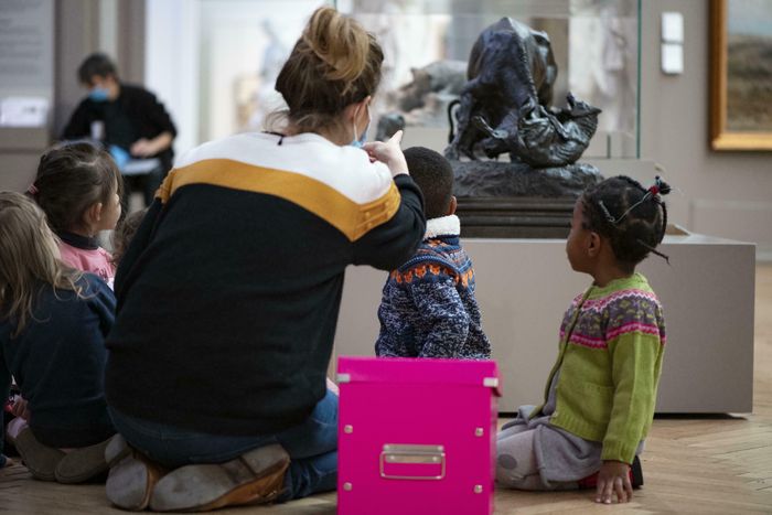 Bébés au musée !