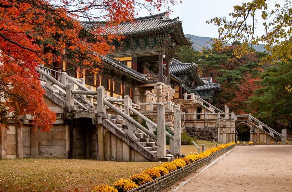 Exposition : La grotte de Seokguram