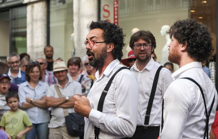 Spectacle gratuit dans les rues de Nevers