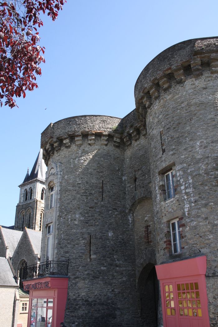 ARCHEO VISITE A LA PORTE BEUCHERESSE