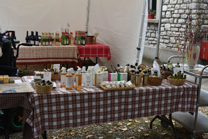 Ventes de beaux et bons produits monastiques des Soeurs du  monastère Saint-Joseph des Bénédictines de Jésus Crucifié