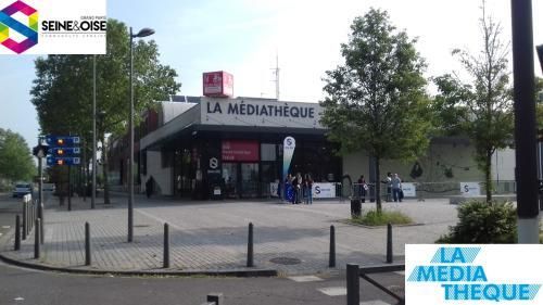 Médiathèque communautaire aux Mureaux