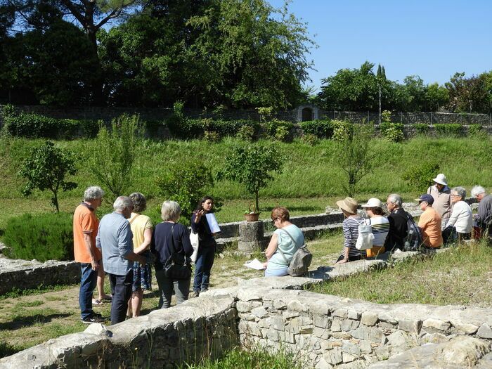 Anlässlich des Treffens in den Gärten bieten die antiken Stätten von Vaison-la-Romaine einen Besuch an, der den Gärten der antiken Stadt Vasio gewidmet ist! Das Thema dieser Ausgabe lädt Sie ein...