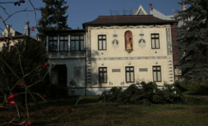 [https://www.vopz.sk/park/13517-vila-dominika-skuteckeho](https://www.vopz.sk/park/13517-vila-dominika-skuteckeho)