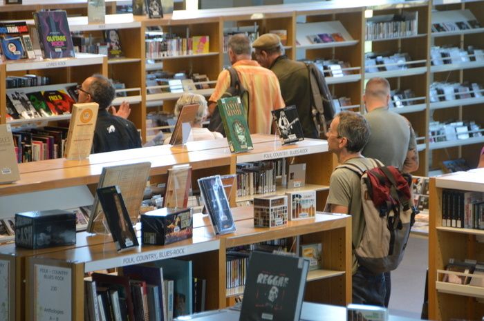 Venez découvrir, en visite libre, les activités et le fonctionnement de la Médiathèque des médiathèques. La médiathèque départementale vous ouvre ses portes et vous fait découvrir son fonctionnement …