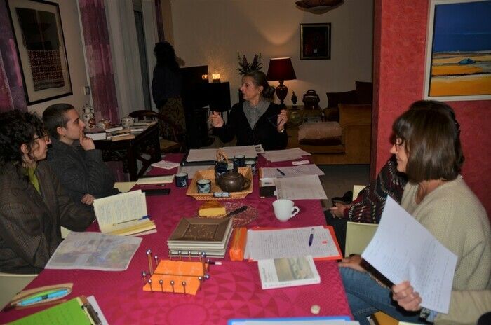 Atelier d'écriture créative en petit groupe, en maison particulière et son adorable jardin.