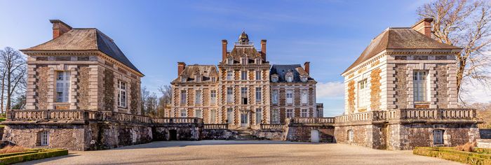 Découvrez notre majestueux château lors de visites guidées à tarif préférentiel durant les Journées du Patrimoine, les 21 et 22 septembre 2024. Un étonnant voyage dans le passé vous attend.