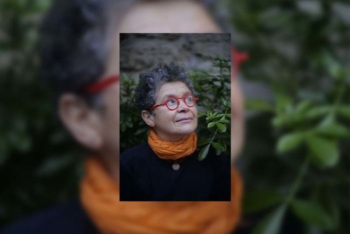 Découvrir la poésie de Souad Labbize, c’est être frappé·e par des mots sans compromis qui décrivent l’exil, le voyage sans retour au pays, la condition des femmes violentées mais libres, avec des...