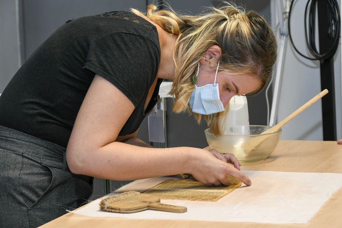 Le métier de restaurateur vous intrigue ? Vous vous intéressez à la préservation du patrimoine et à la protection des archives ? Alors cette visite est faite pour vous !