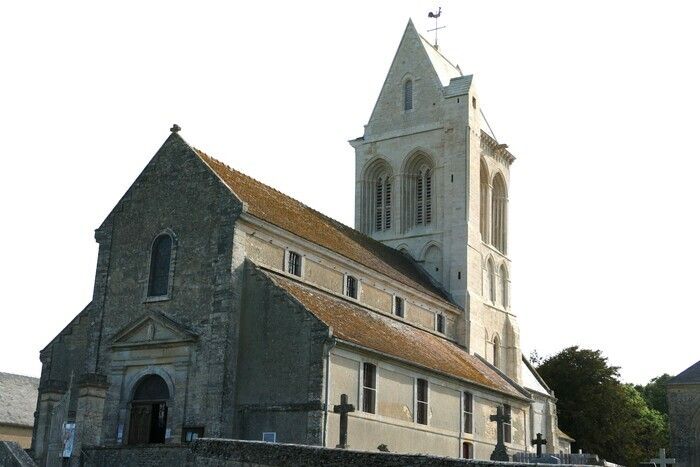 Eglise du milieu du XIIe siècle, nef reconstruite au XVIIIe. D'importants travaux de restauration du clocher sont menés depuis plus de 2 ans. Nous vous proposons une visite commentée des travaux de r…