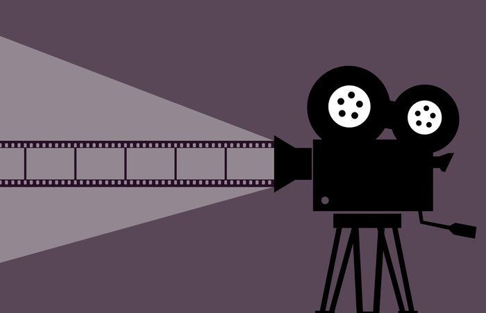 Découvre les métiers du cinéma en réalisant une scène de film. Participe au scenario, interprétation, tournage, montage, mixage son puis à sa projection