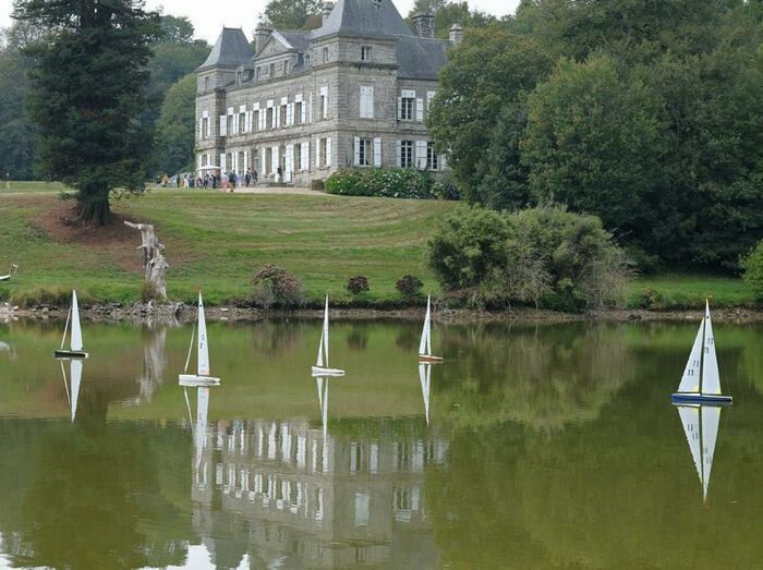 Am Samstag, den 1\. Juni, gibt die französisch-japanische Pianistin zwei Konzerte im Salon du Chateau um 15.30 und 17.00 Uhr (Platz für etwa 30 Personen). Freie Teilnahme.