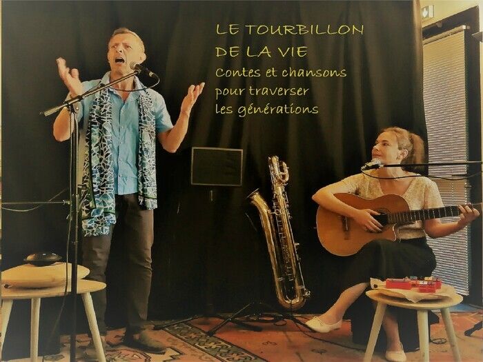 Mourad Frik, conteur, verboriste, réveilleur d'histoires et Camille Povillon, musicienne et chanteuse