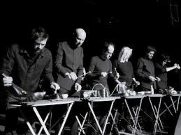 Spectacle musical pour percussionnistes à table (1er étage, dans la bibliothèque).