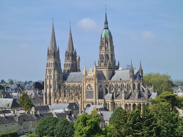 Visites guidées de la cathédrale de Bayeux