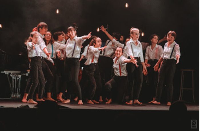 La puissante et aérienne Messe des Enfants, de John Rutter, plus de 100 artistes seront rassemblés pour interpréter les cinq mouvements qui composent cette œuvre.