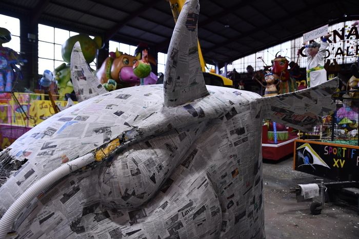 Découvrez la fabrication des sujets carnavalesques au sein des ateliers du Carnaval d'Albi, carnaval du Grand Sud. Le Carnaval d'Albi est une institution depuis de nombreuses années, mais il représen…