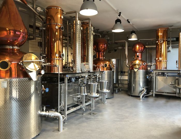 Visite d'entreprise -  Semaine des métiers du tourisme : visite guidée d'une distillerie artisanale