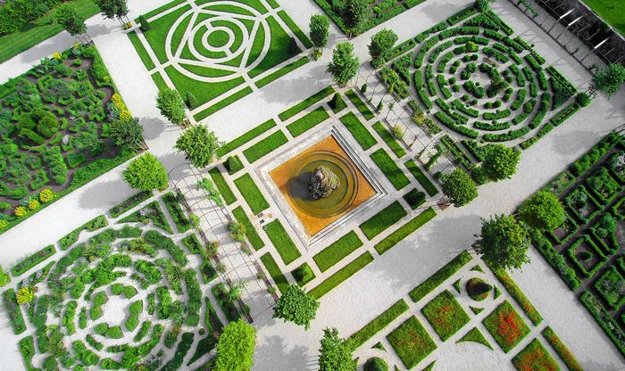 Die «Rendez-vous aux jardins» wurde entwickelt, um die Sinne zu wecken und jedem die Vielfalt und den Reichtum der Gartenwelt zu zeigen. Seit ihrer Entstehung im Jahr 2003 werden die Gartenkunst und d