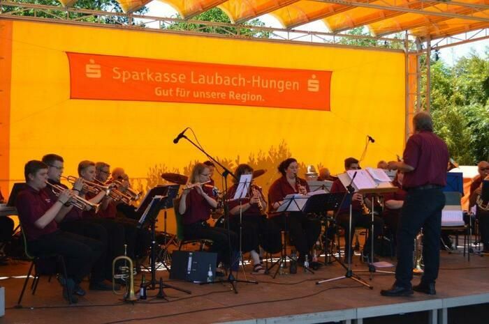 Der Schlosspark Laubach lädt ein zu einem musikalischen Nachmittag!