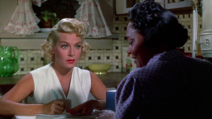 1959 | ÉTATS-UNIS | 2H08 | VOST | 35 MM
    De Douglas Sirk avec Lana Turner, John Gavin, Juanita Moore, Sandra Dee
    
    En partenariat avec La Cinémathèque française.