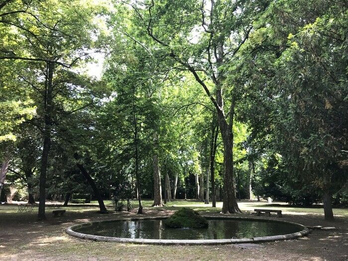 Der Schlosspark von Thézan in französischer Gebärdensprache