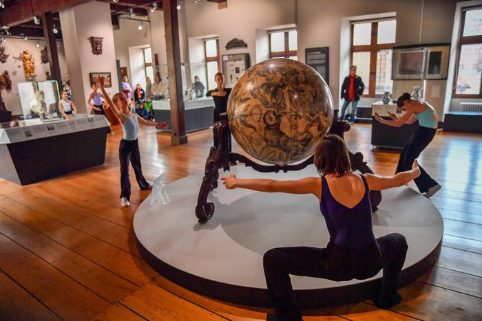 Représentation de danse au Musée de l'Hospice Comtesse