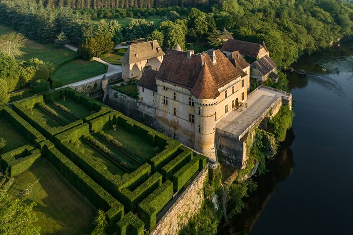 Während der Veranstaltung Rendez-vous aux Jardins öffnet Losse seine Türen, um die wunderschöne Vegetation zu entdecken, die durch das unumgängliche Charmille und den diskreten Knot Garden repräsentie