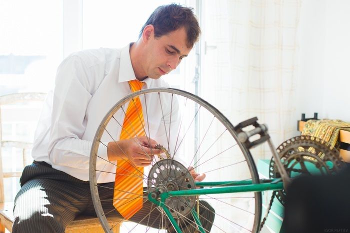 Venez faire diagnostiquer votre vélo, traditionnel ou électrique, grâce aux conseils de professionnels. Vous apprendrez les bons gestes pour le réparer chez vous.