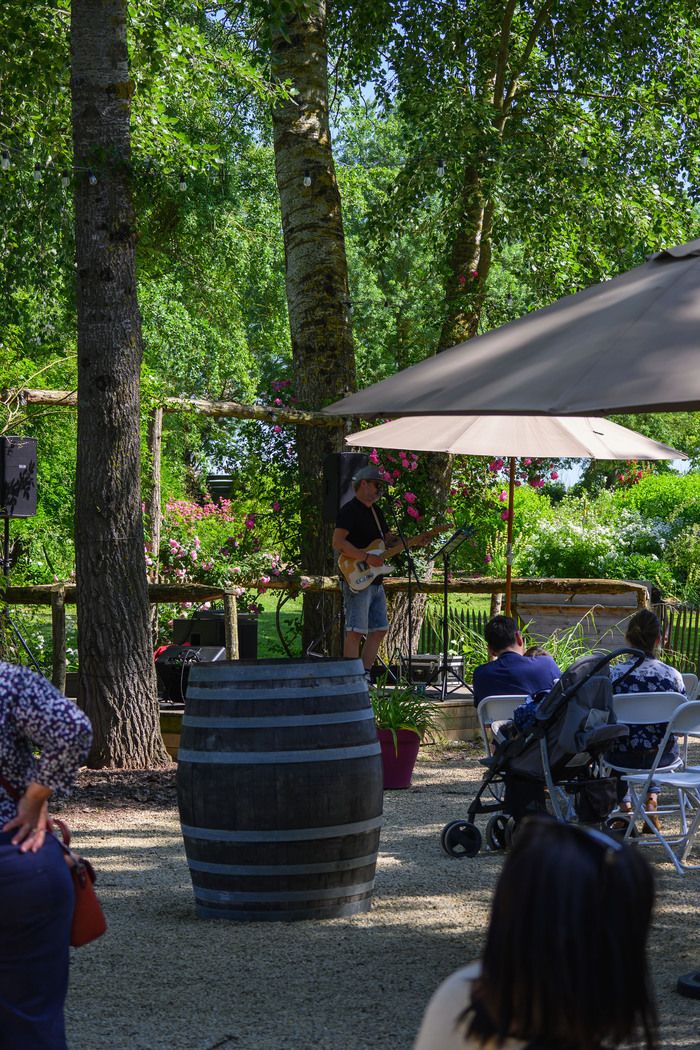 BESUCHEN SIE DIE GÄRTEN im Rosengarten Les Chemins de la Rose