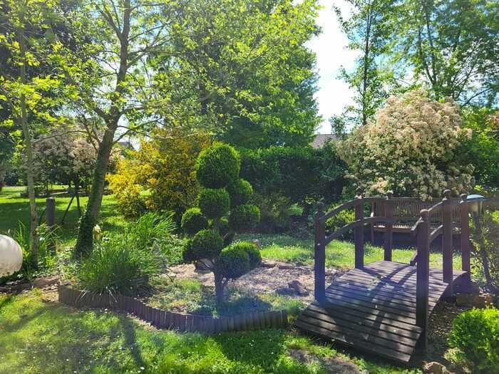 Besuchen Sie anlässlich des Gartentreffens den Gravin-Garten in Anwesenheit seines Besitzers. Kinder können an einem kleinen Forschungsspiel teilnehmen.