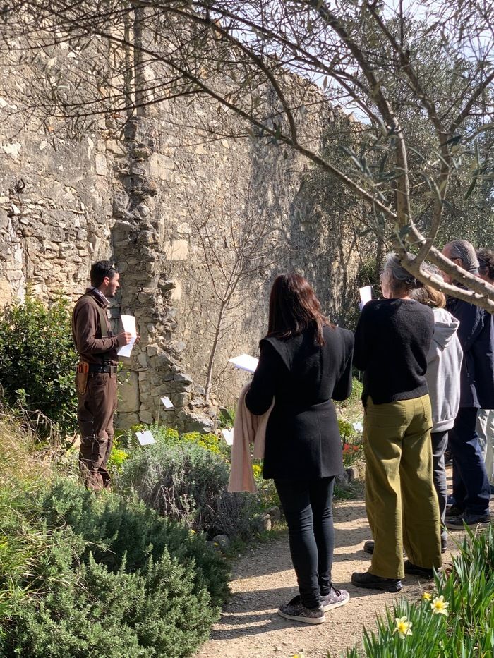 Besuche mit unserem Gärtner Romain Lestruhaut, Begleiter, Liebhaber von Trockengärten. Er führt sein Publikum durch die Gassen, um die unglaubliche mediterrane Flora nach dem Thema...