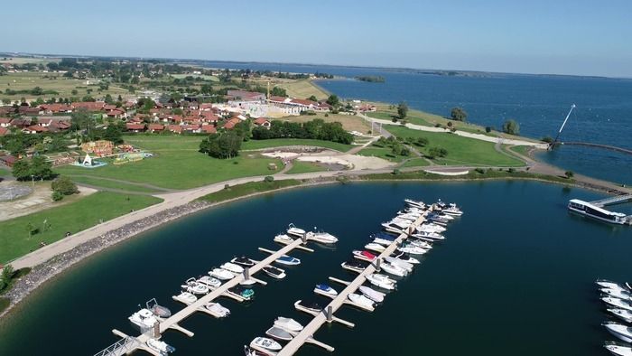 Le Marathon du Lac du Der revient le 8 juin 2025 pour sa 12ème édition avec une limite de 2000 participants. Inscriptions en ligne dès le 1er octobre 2024.